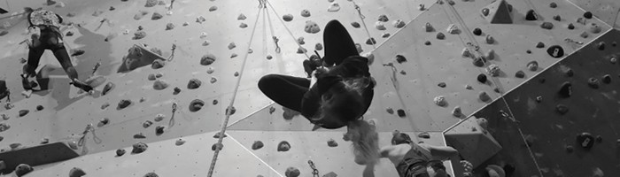 Olga Madurska rock climbing